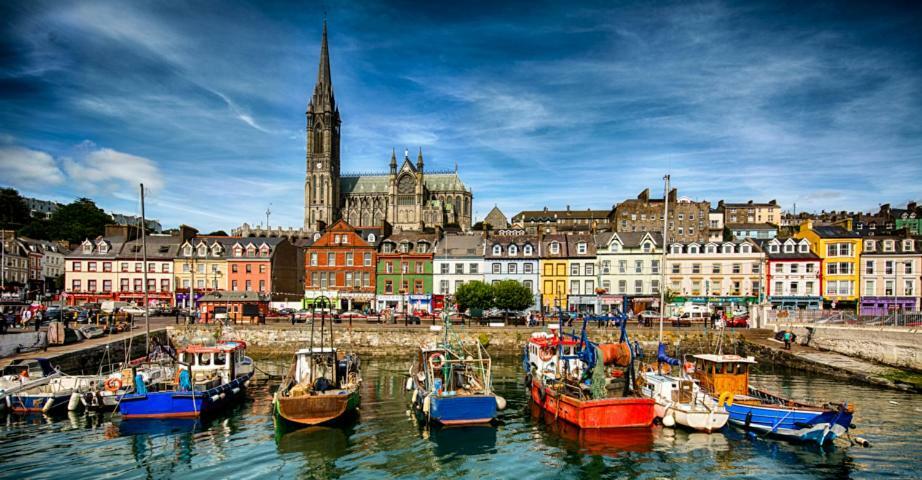 Townhouse In Centre Of Cobh Apartment Luaran gambar