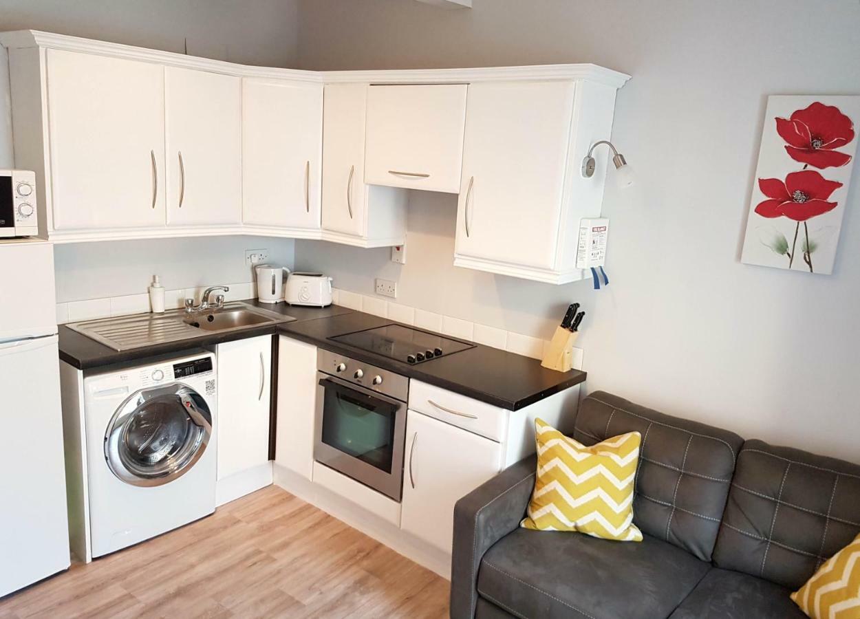 Townhouse In Centre Of Cobh Apartment Luaran gambar
